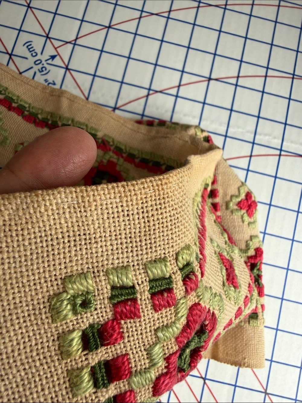 Vintage Hand Embroidered Drawn Thread Hardanger Style Table Topper 18” Square - Picture 15 of 15